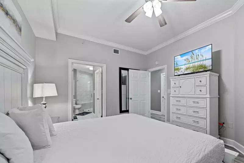 Phoenix on the Bay 1-1114