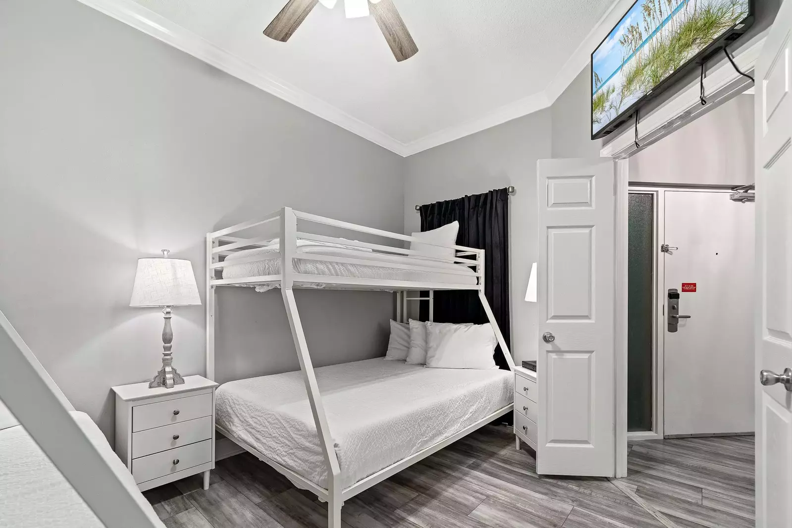 Phoenix on the Bay 1-1114