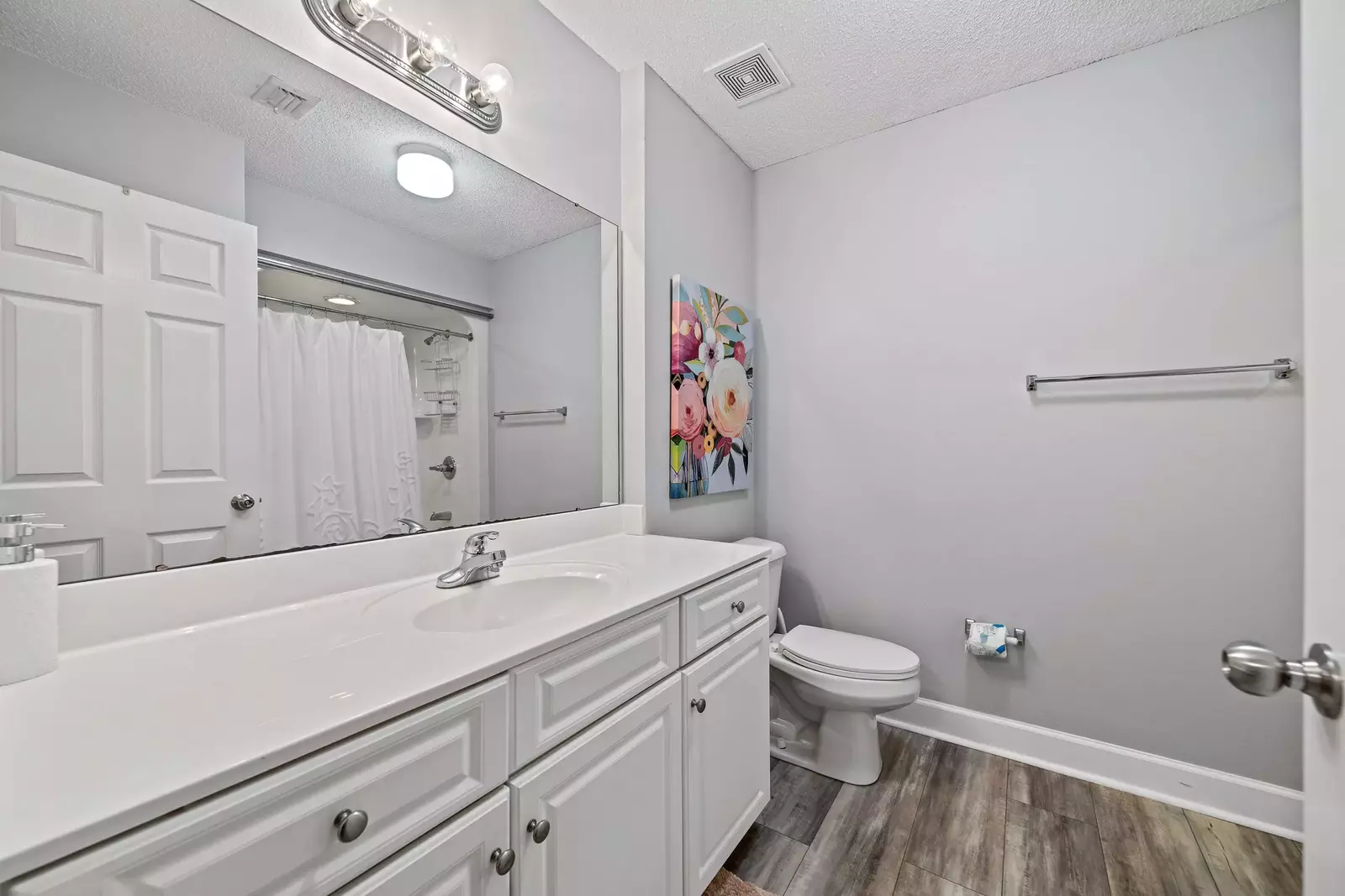 Phoenix on the Bay 1-1114