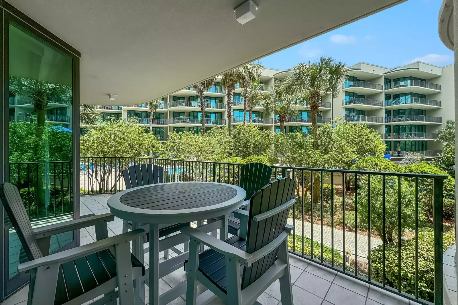 Phoenix on the Bay 1-1114