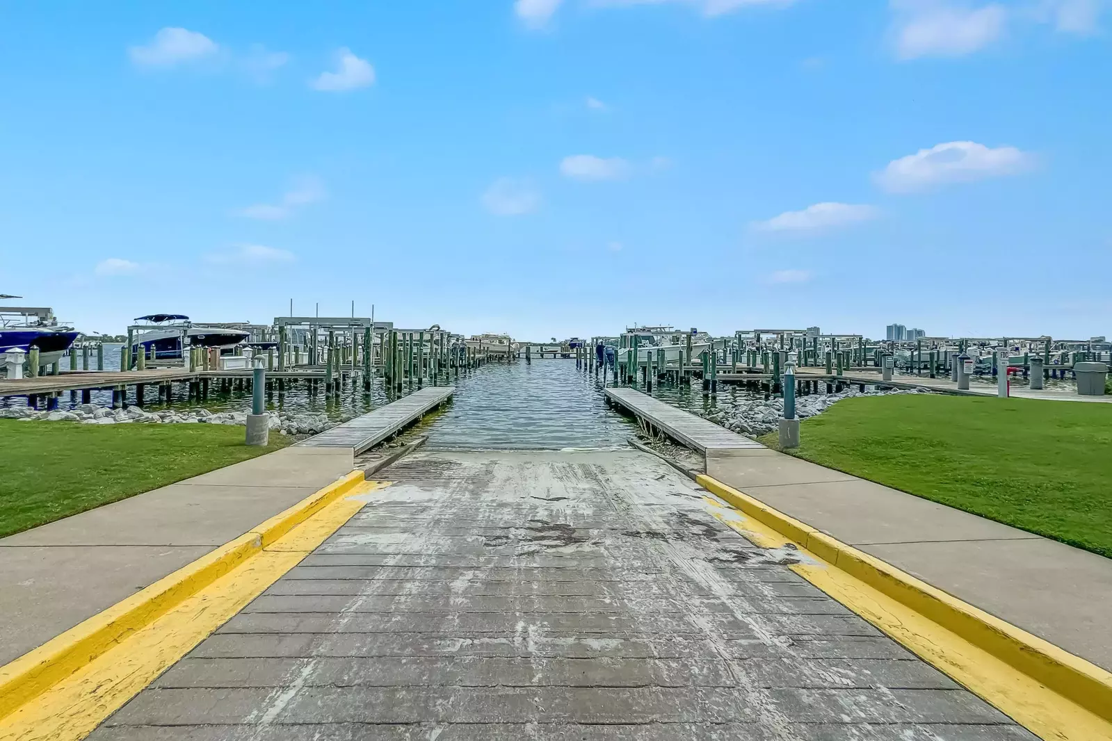 Phoenix on the Bay 1-1114