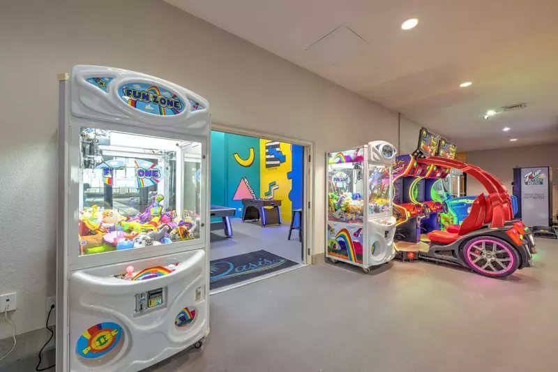 The Oasis at Orange Beach 1813 (formerly known as Phoenix West II)