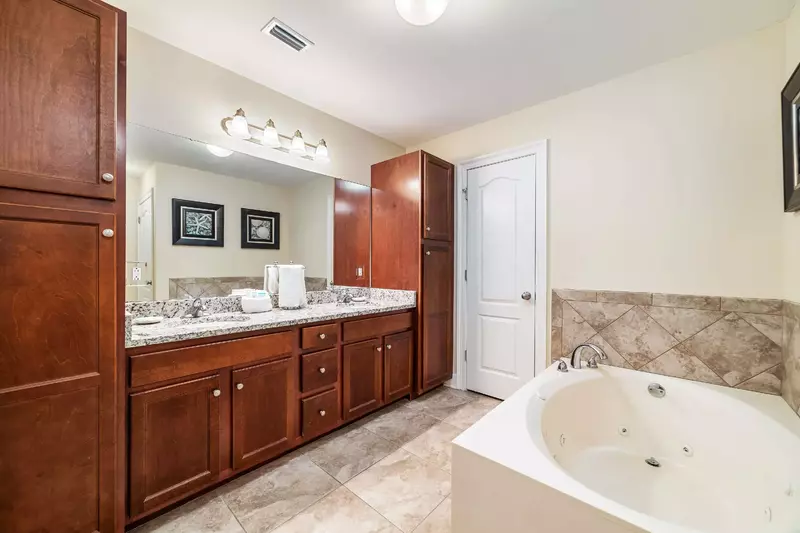 The Oasis at Orange Beach 1813 (formerly known as Phoenix West II)