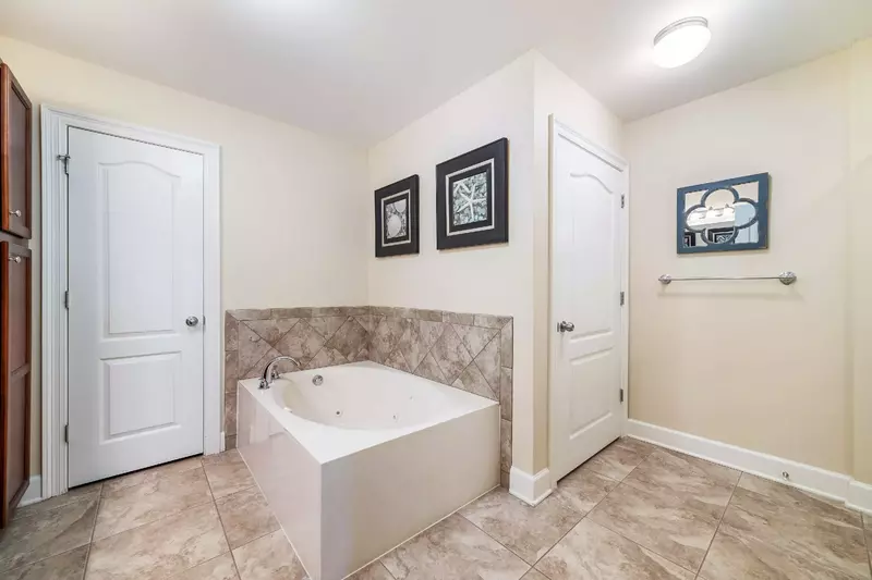 The Oasis at Orange Beach 1813 (formerly known as Phoenix West II)