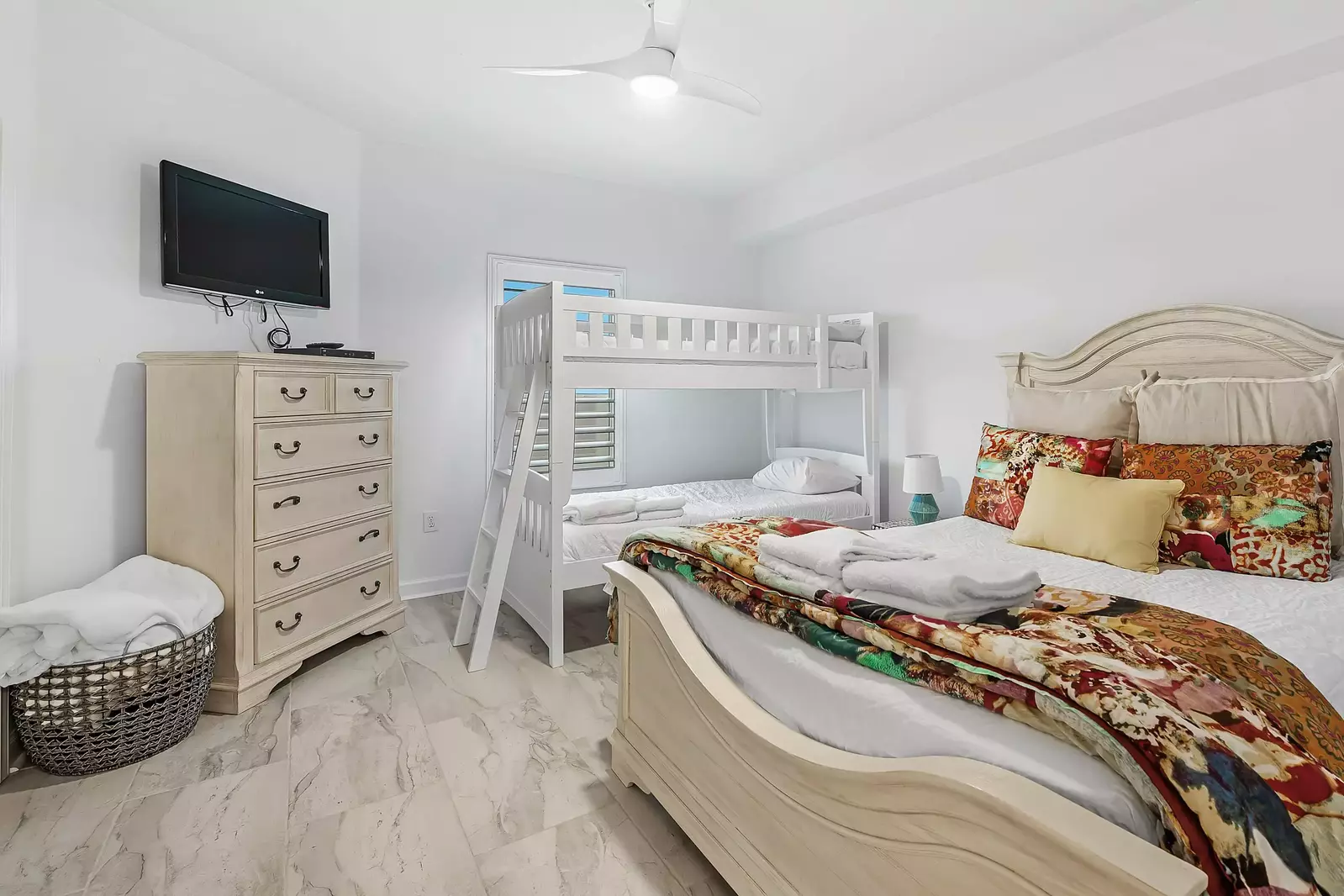 Admirals Quarters 1103