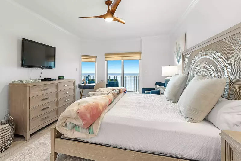 Admirals Quarters 1103