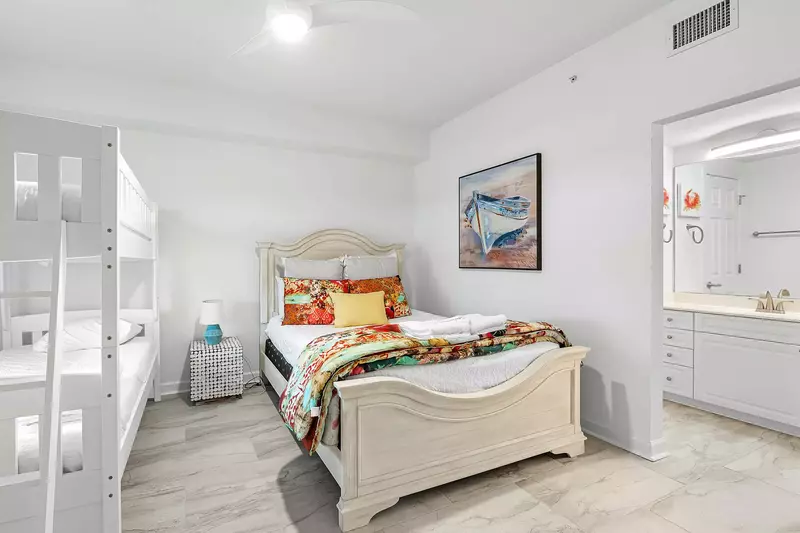 Admirals Quarters 1103