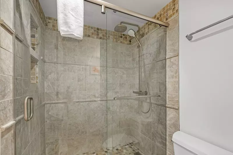 Admirals Quarters 1103