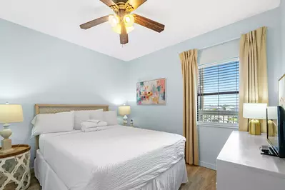 Romar Place 403