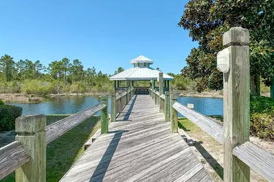 Romar Lakes 202A