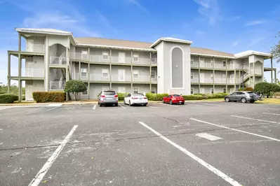 Romar Lakes 202A