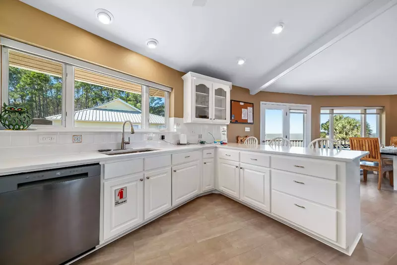 Round House Retreat on the Bay