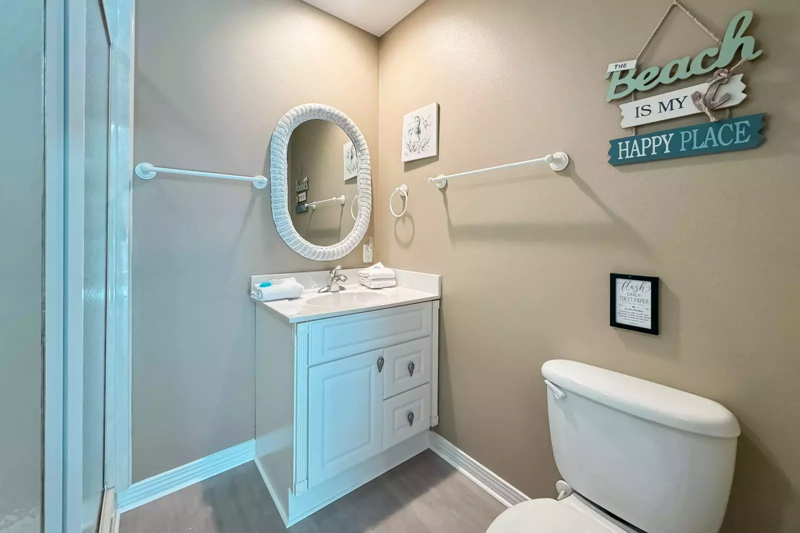 Round House Retreat on the Bay