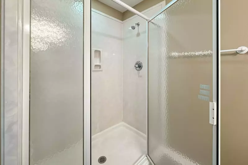 Round House Retreat on the Bay