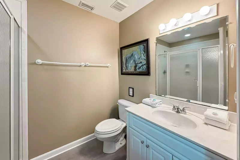 Round House Retreat on the Bay