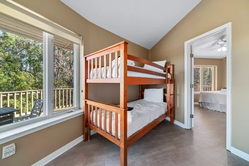 Round House Retreat on the Bay