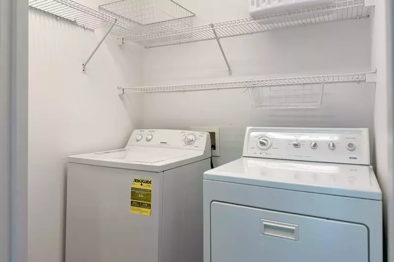 Round House Retreat on the Bay