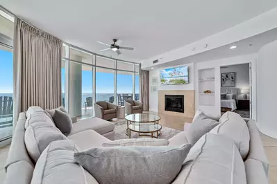 Turquoise Place D2001