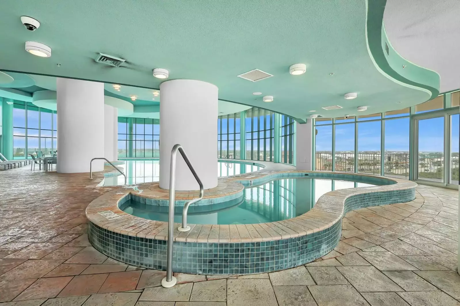 Turquoise Place D2001