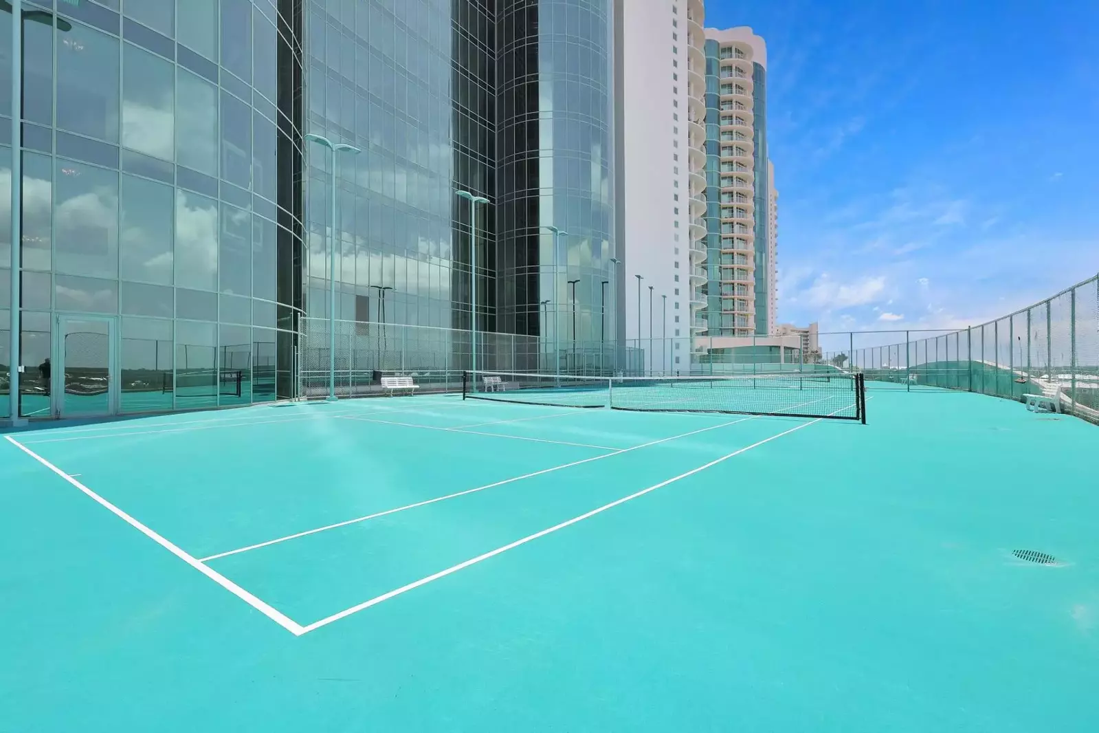 Turquoise Place D2001