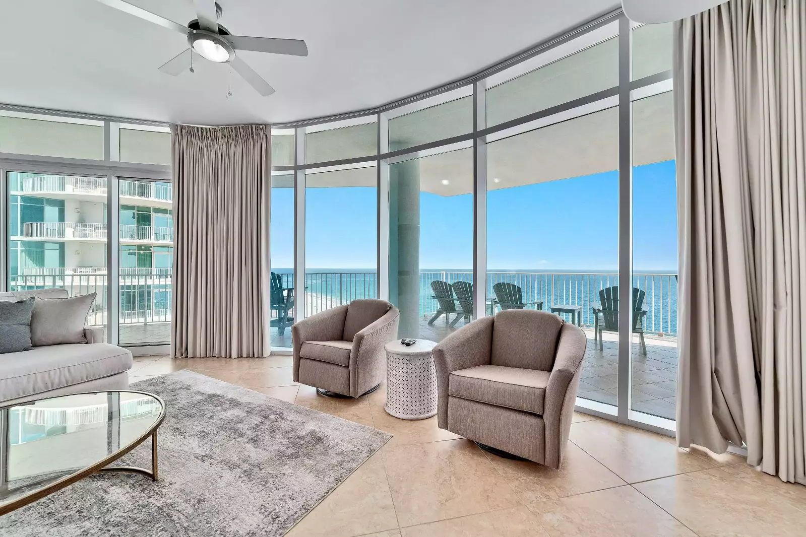 Turquoise Place D2001