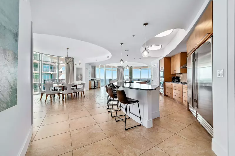 Turquoise Place D2001