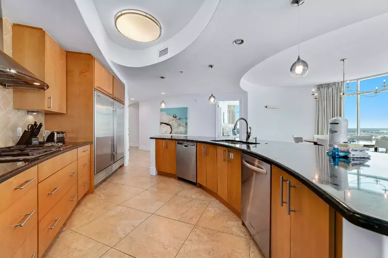 Turquoise Place D2001