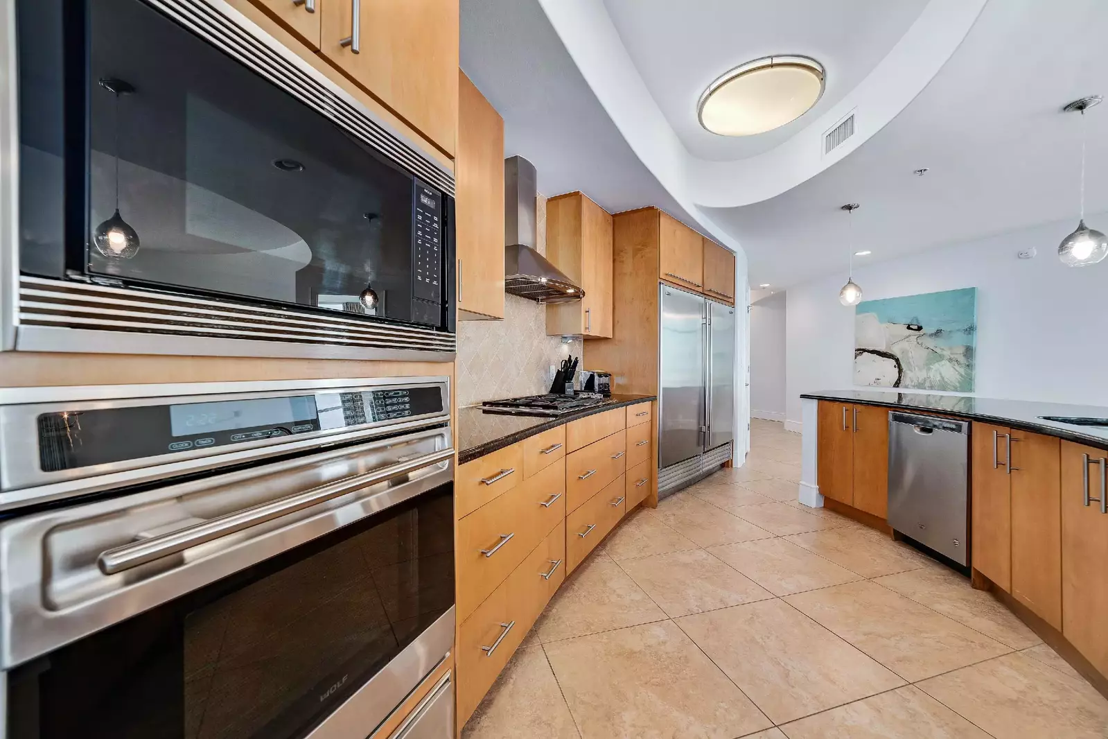 Turquoise Place D2001