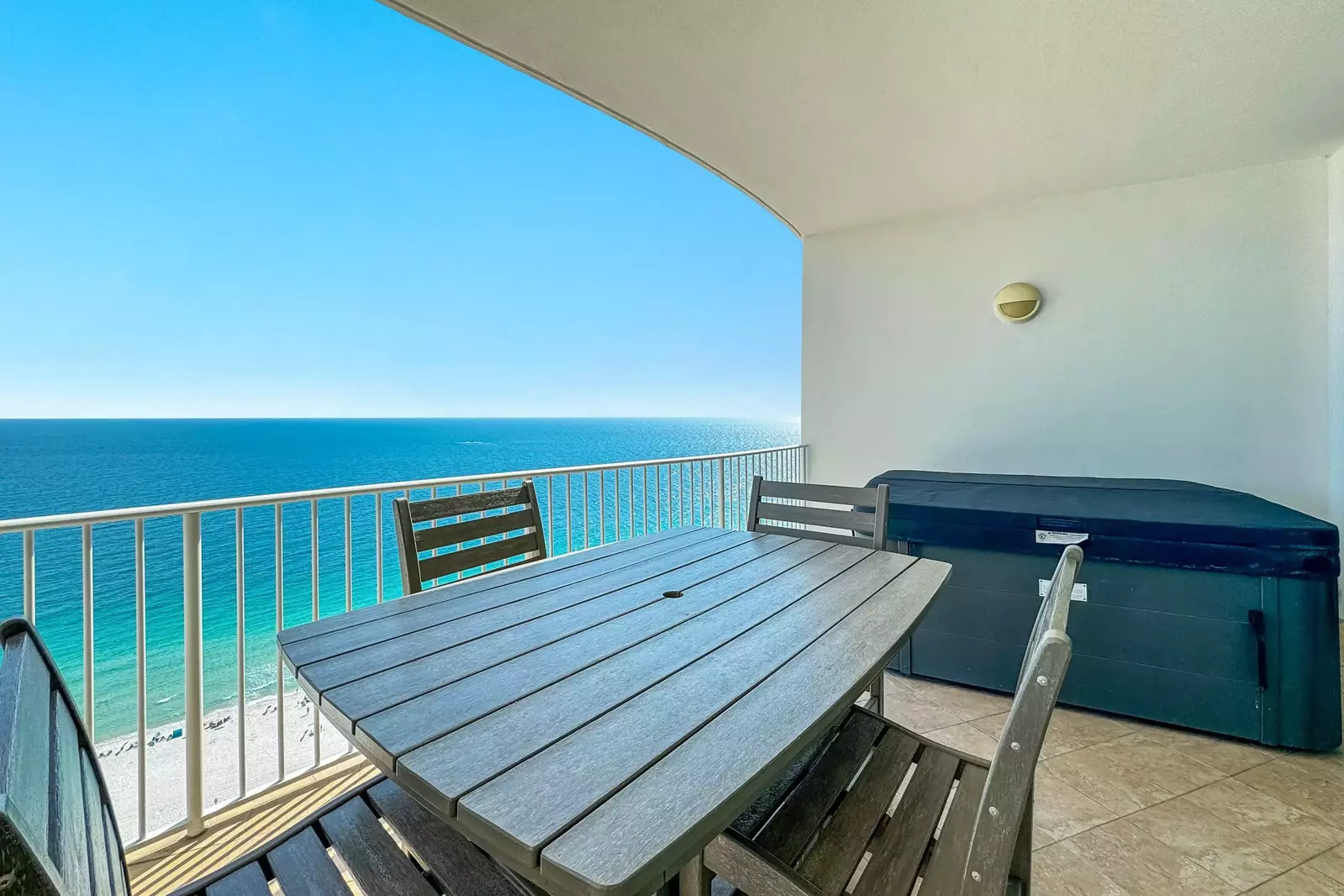 Turquoise Place D2001