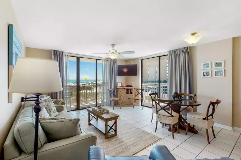 Seaside Beach and Racquet 3201