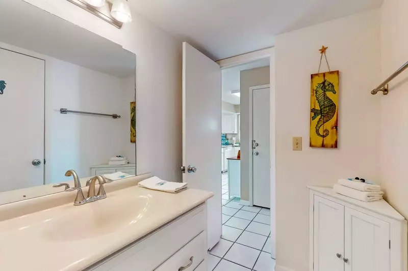 Seaside Beach and Racquet 3201