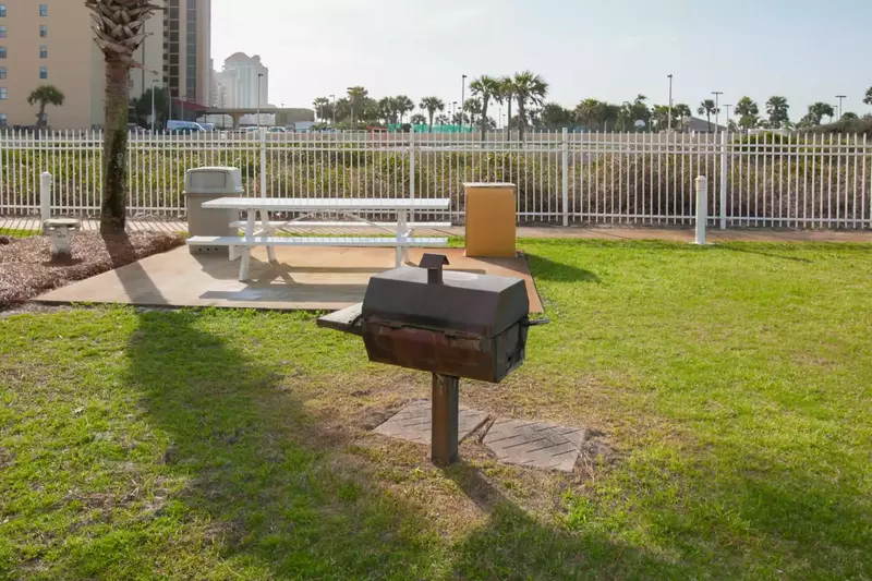 Seaside Beach and Racquet 3201