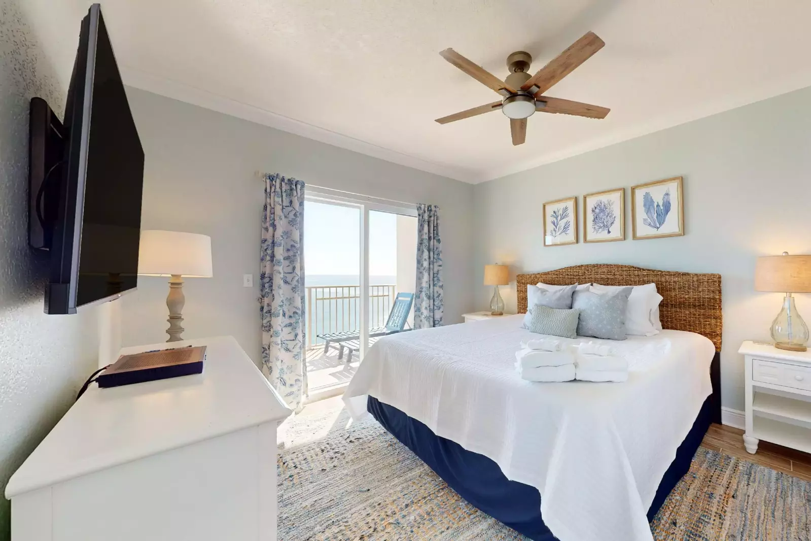 Crystal Shores West 1101