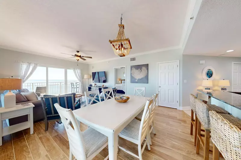 Crystal Shores West 1101