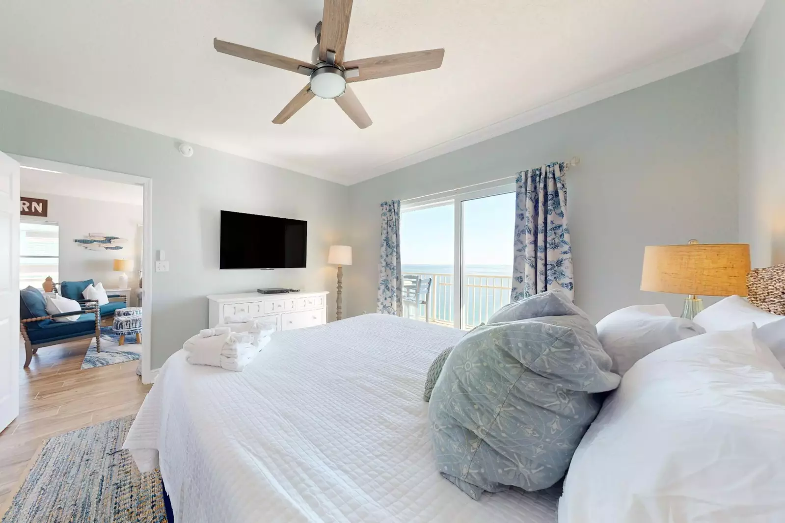 Crystal Shores West 1101