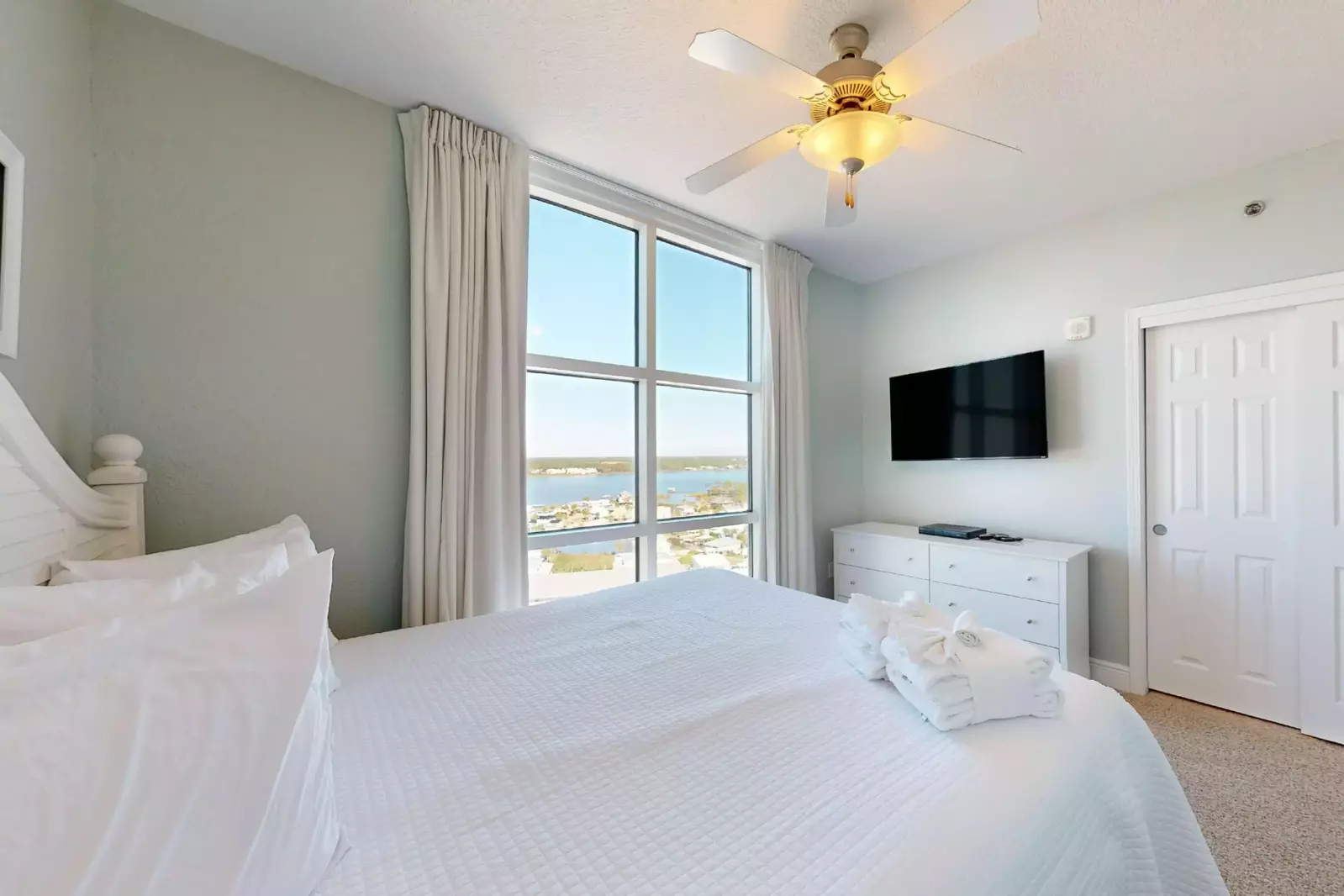 Crystal Shores West 1101