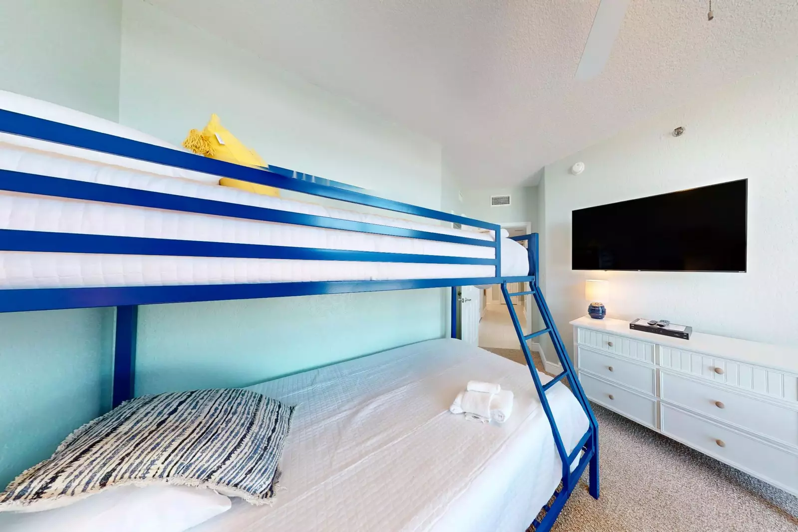 Crystal Shores West 1101