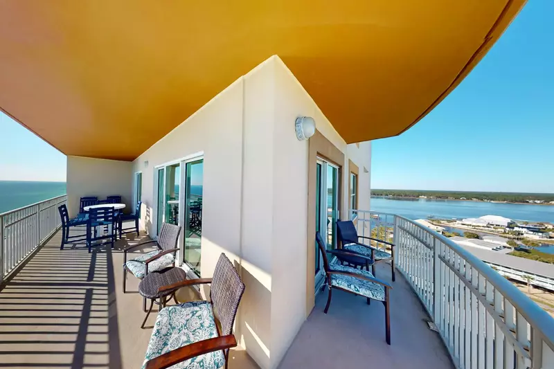 Crystal Shores West 1101