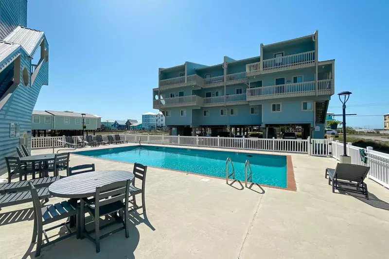 Summer House West 203A