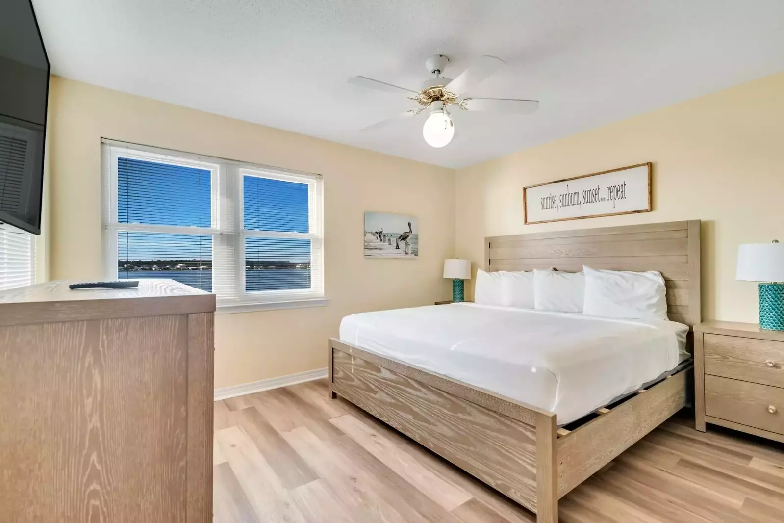 The Lazy Pelican West