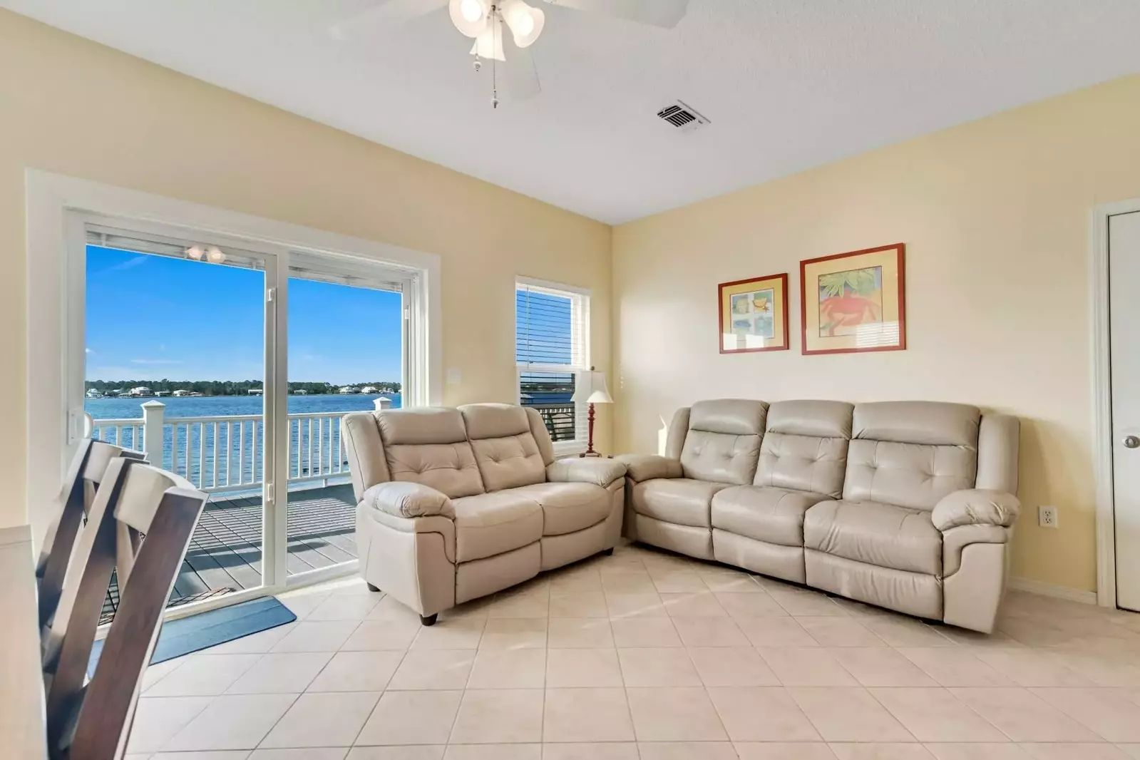 The Lazy Pelican West