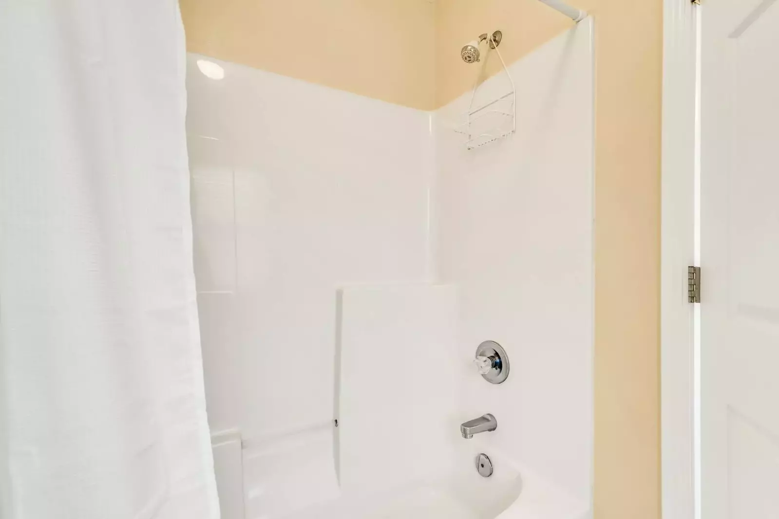 The Lazy Pelican West