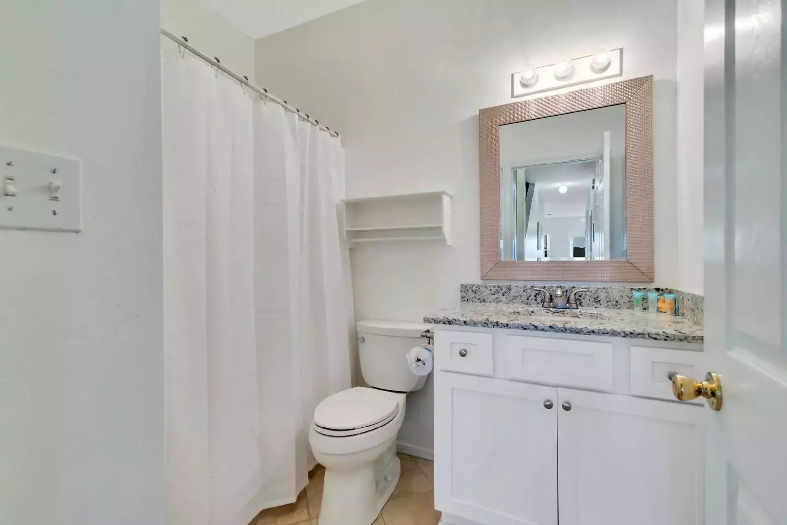 The Lazy Pelican West