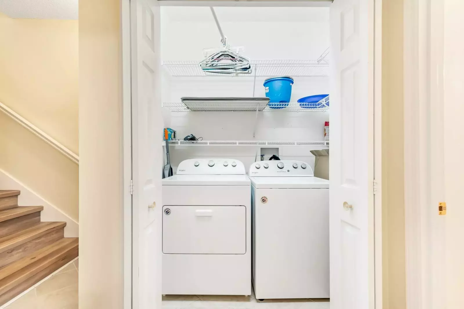 The Lazy Pelican West