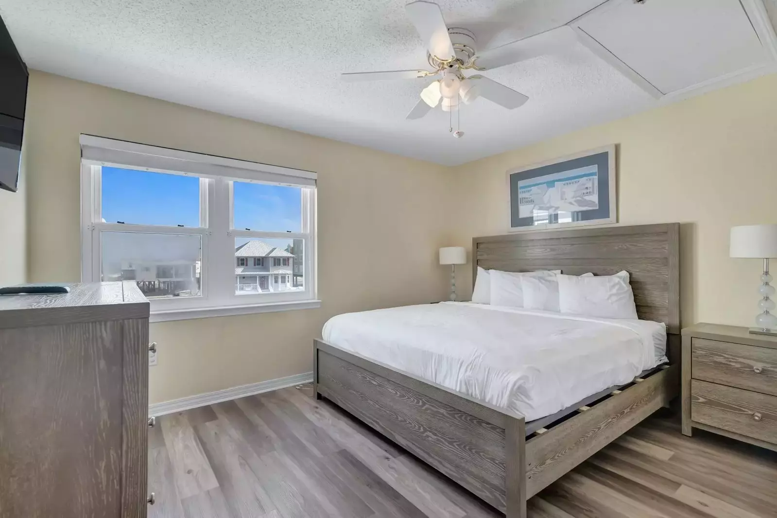 The Lazy Pelican East