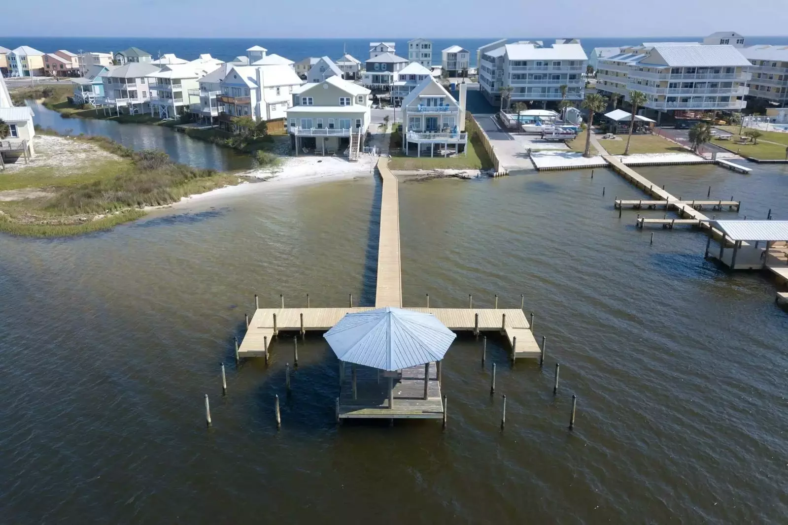 The Lazy Pelican East