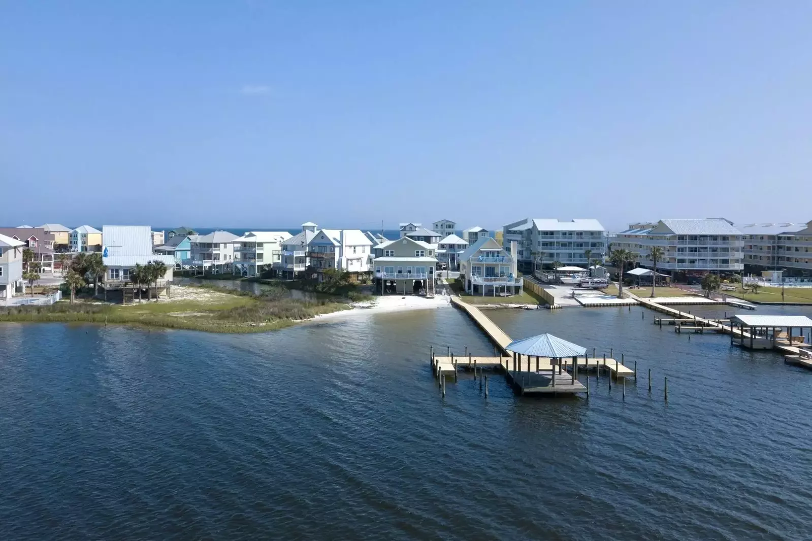 The Lazy Pelican East