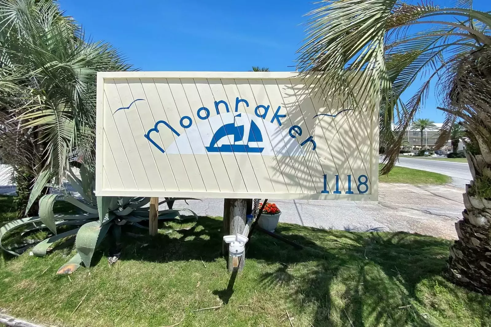 Moonraker 18