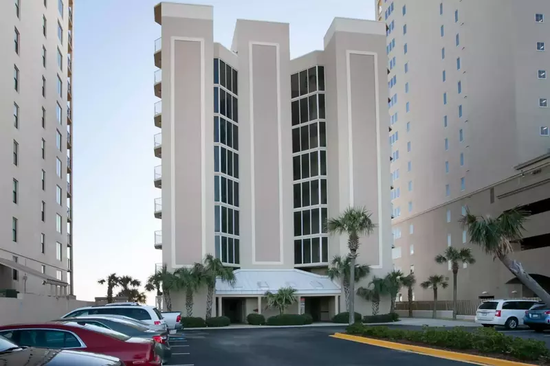 Four Winds Condominiums