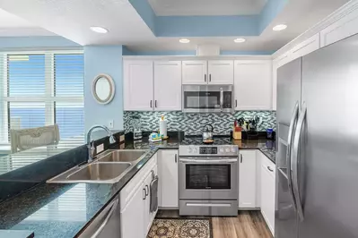 Crystal Shores 1207